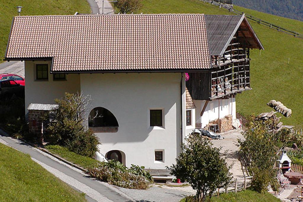Agriturismo Apartments Tuene Ortisei Exterior foto